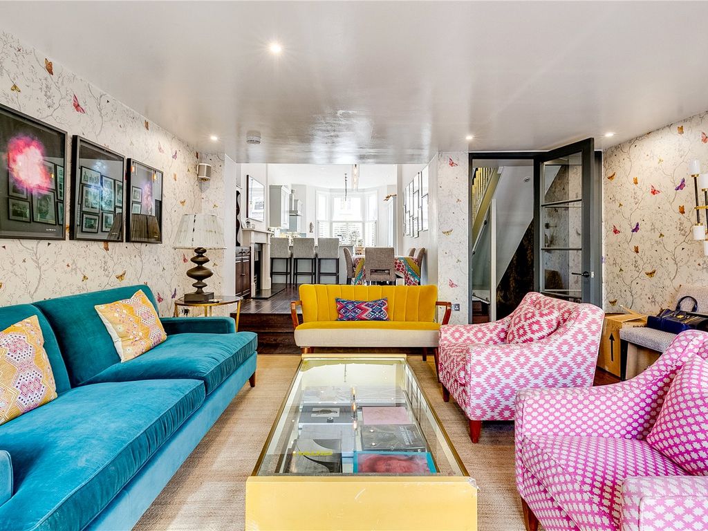 Salcott Road, London SW11  