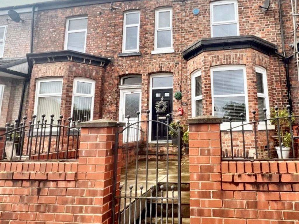 4 bed terraced house for sale in Peel Green Road, Eccles M30, £290,000