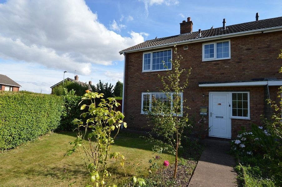 3 bed semidetached house for sale in Poplars Road, Handsacre