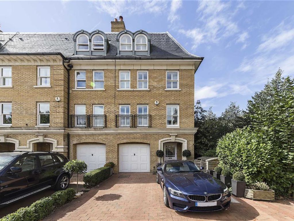 5 bed property to rent in Langdon Park, Teddington TW11, £5,495 pcm