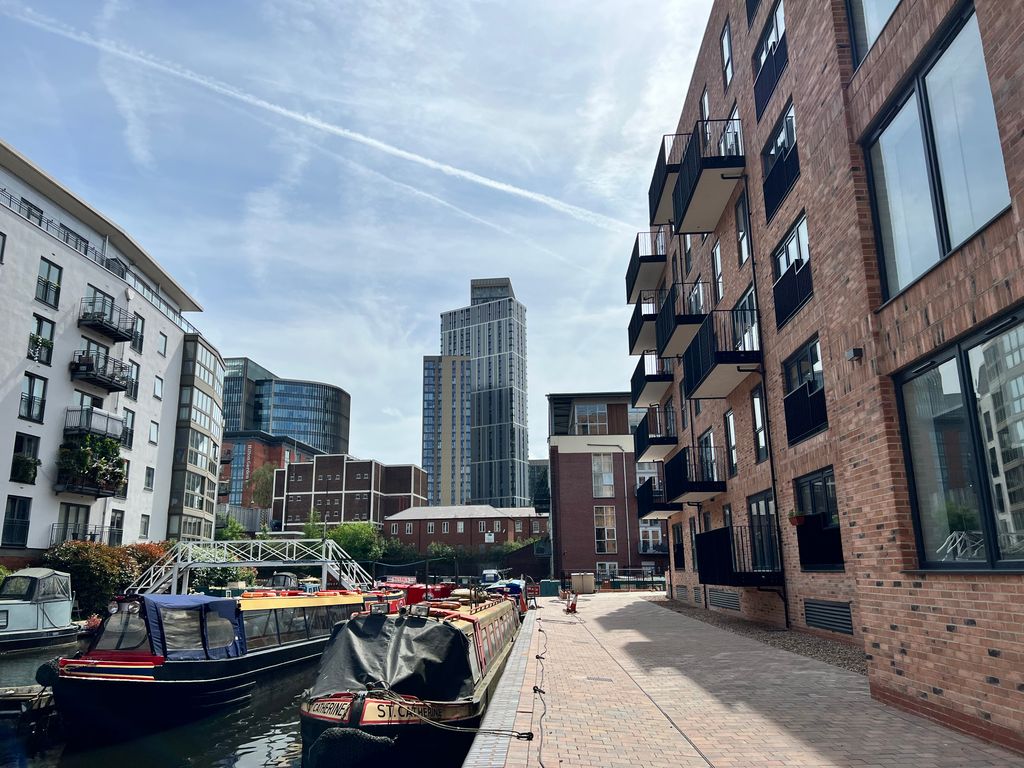 2 bed flat to rent in Sherborne Place, Birmingham B16 Zoopla