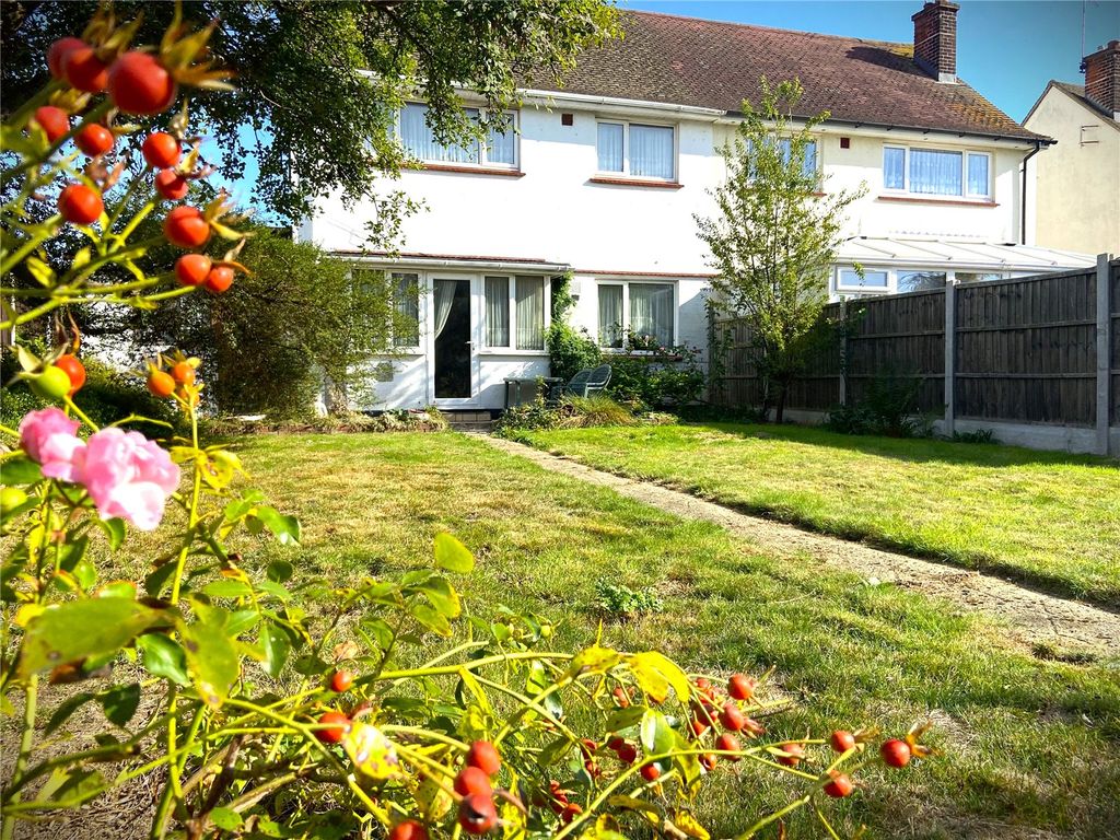 3 bed semidetached house for sale in Weir Gardens, Rayleigh, Essex SS6