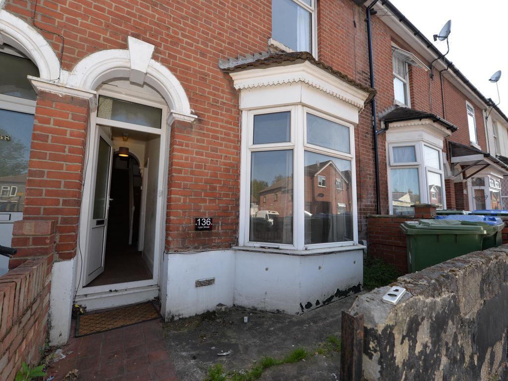 5 bed terraced house for sale in Lyon Street, Newtown, Southampton SO14