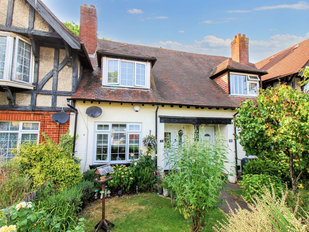 3 bed terraced house for sale in Magnolia Road, Merryoak SO19 Zoopla