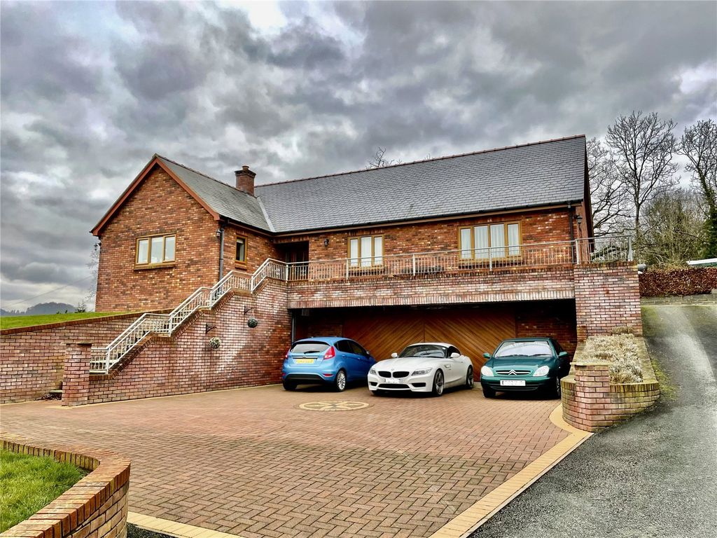 3 bed bungalow to rent in Abermule, Montgomery, Powys SY15, £850 pcm