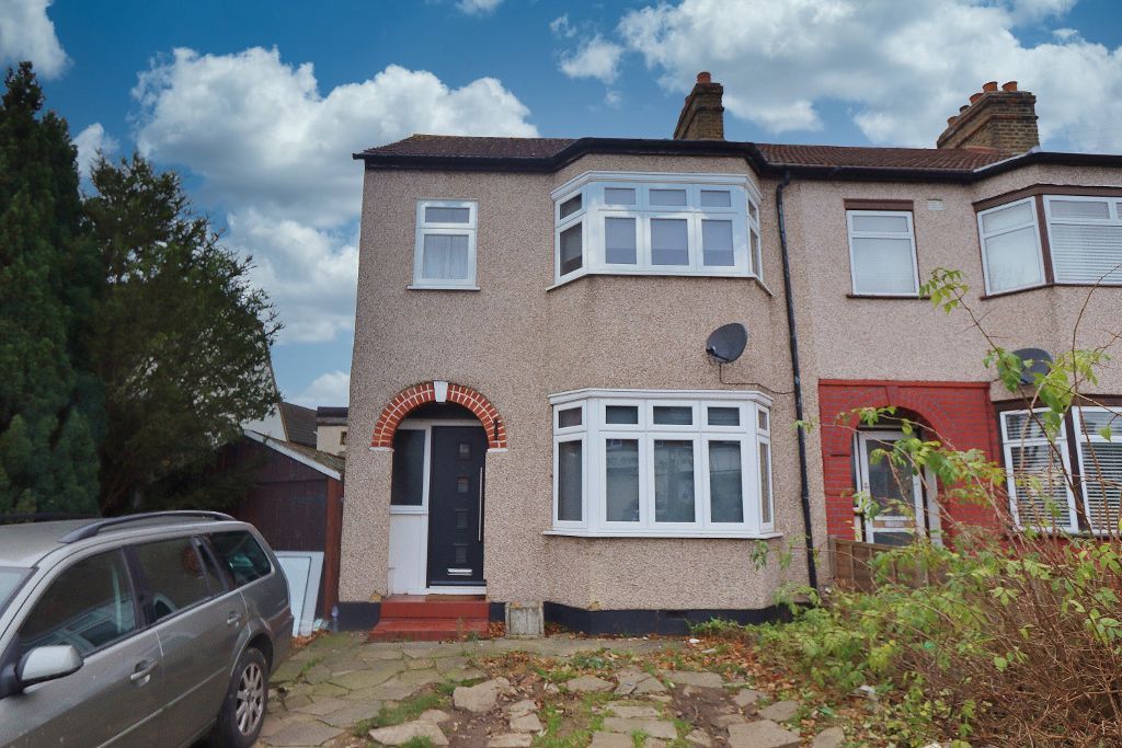 3 bed terraced house for sale in Collier Row Lane, Collier Row, Romford