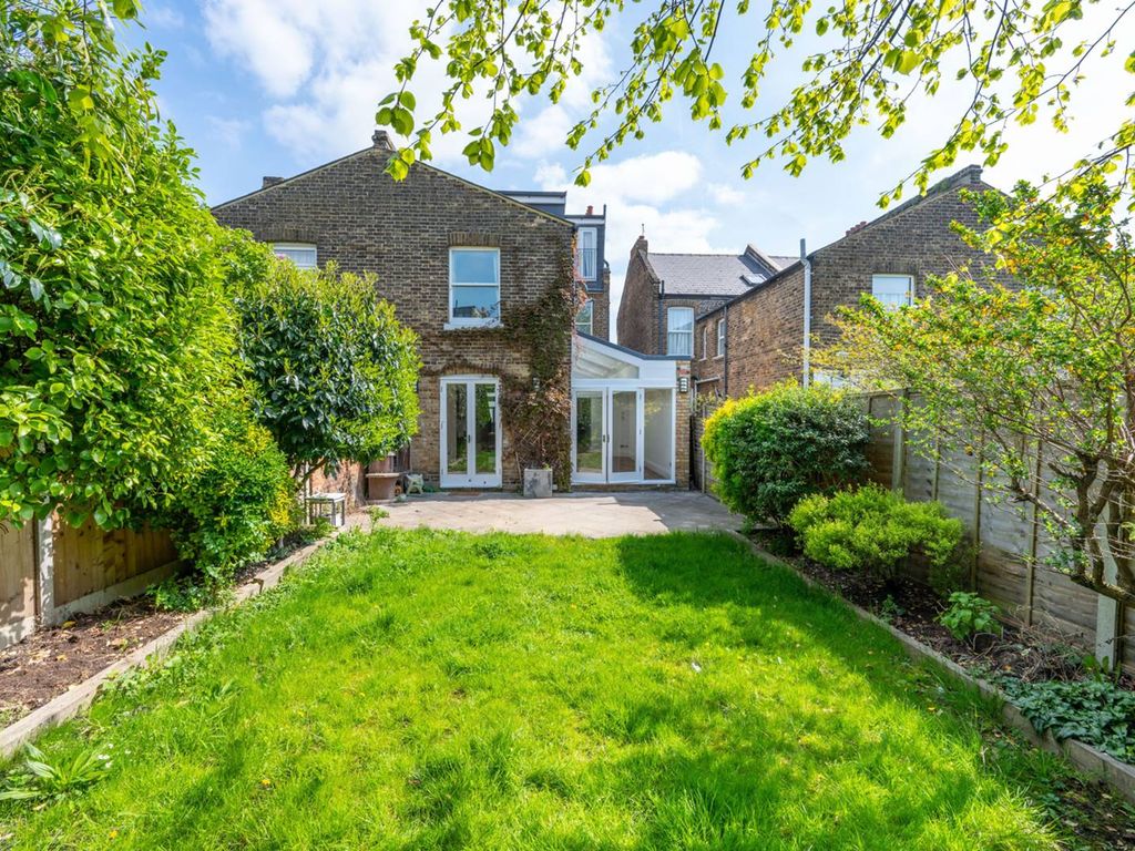 5 bed property for sale in Linden Avenue, Kensal Rise, London NW10 Zoopla