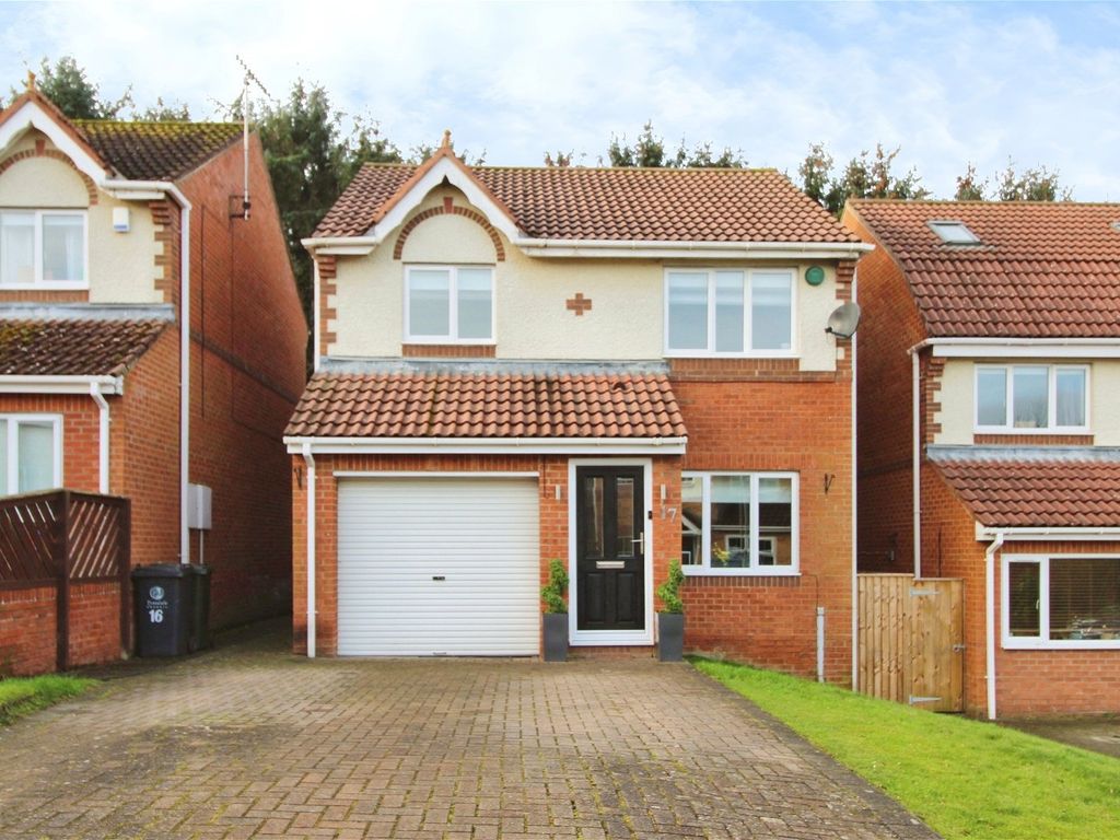 3 bed detached house for sale in Percy Lonnen, Prudhoe NE42, £240,000 Zoopla