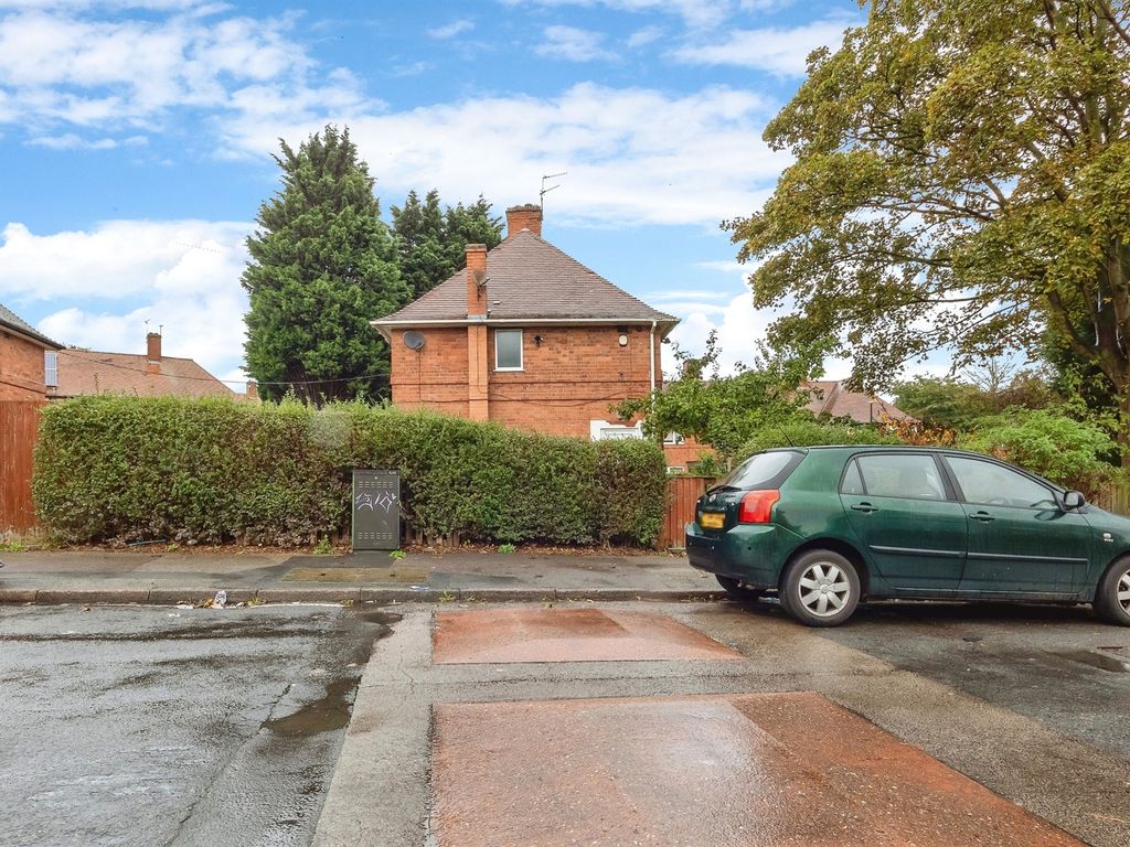 3 bed end terrace house for sale in Harwill Crescent, Aspley