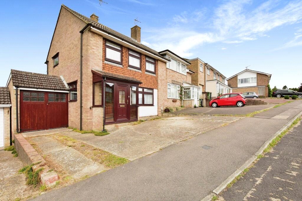 3 bed semidetached house for sale in Maryland Drive, Maidstone, Kent