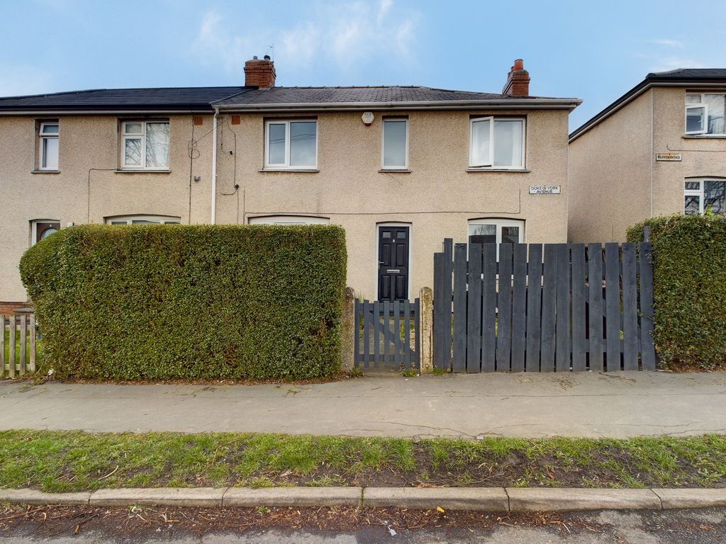 3 bed semidetached house for sale in Duke Of York Avenue, Sandal