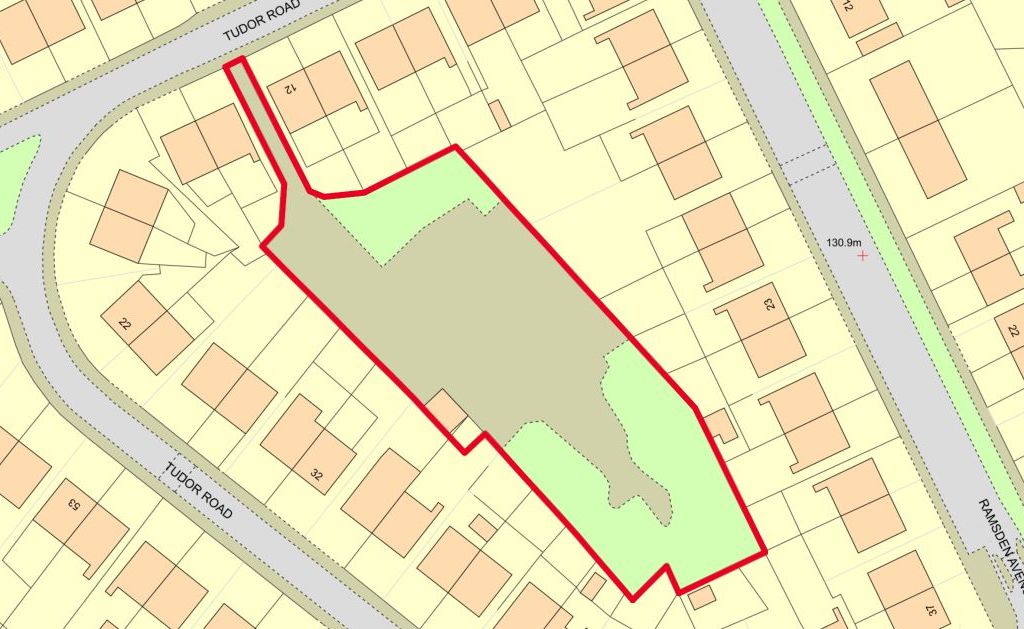 Land for sale in Tudor Road, Nuneaton CV10, £225,000 Zoopla