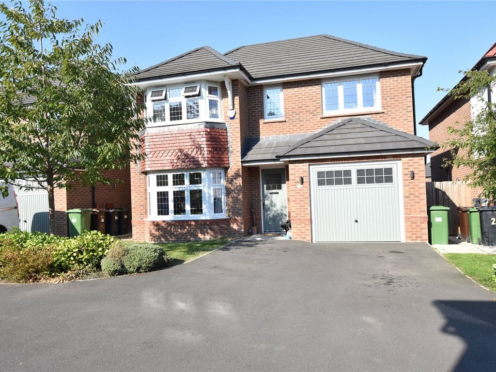 4 bed detached house for sale in Juniper Court, Leeds, West Yorkshire