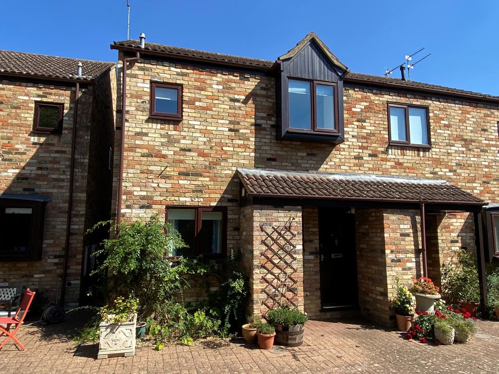 Porson Court, Trumpington, Cambridge CB2  