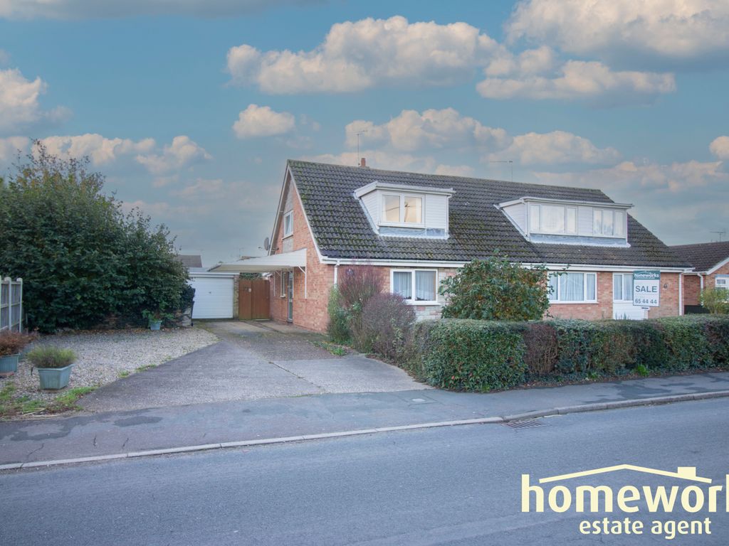3 bed semidetached house for sale in Stone Road, Dereham NR19, £