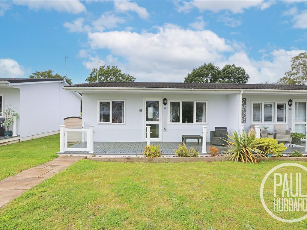 2 bed semidetached bungalow for sale in Marsh Road, Oulton Broad NR33