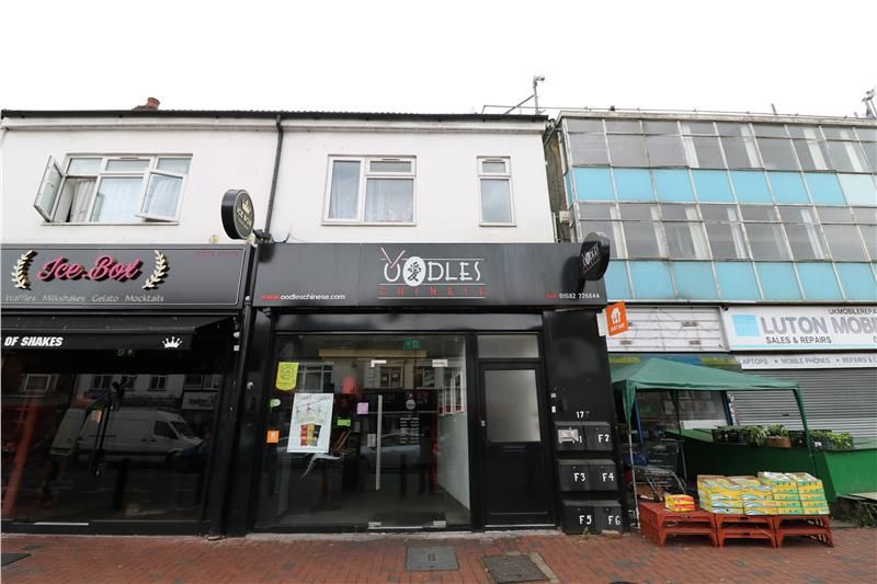 Restaurant/cafe to let in Oodles Chinese, Dunstable Road, Luton