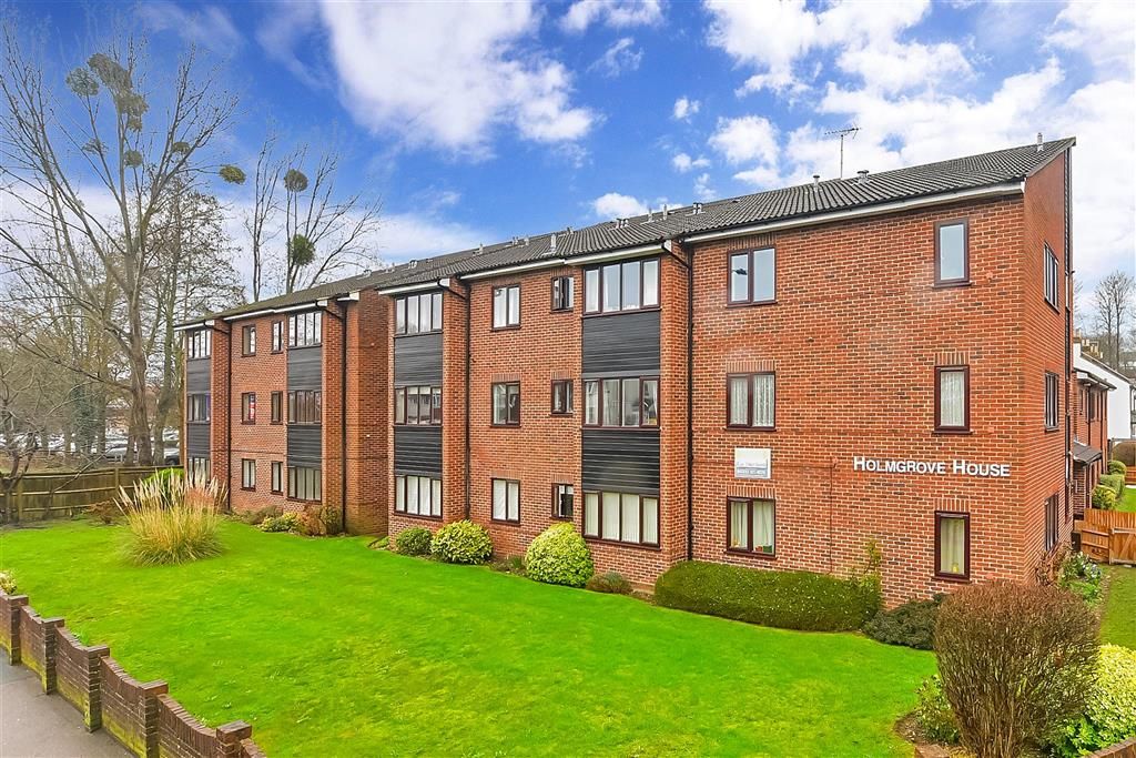 Studio for sale in Brighton Road, Purley, Surrey CR8, £75,000 Zoopla