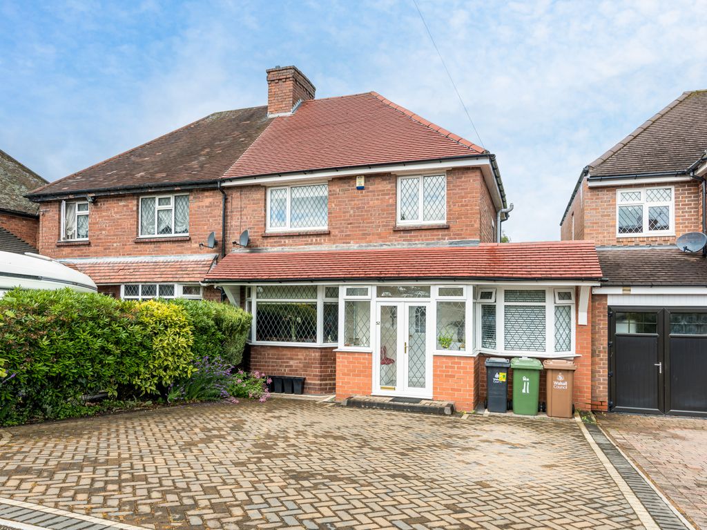 4 bed semidetached house for sale in Woodend Road, Walsall WS5 Zoopla