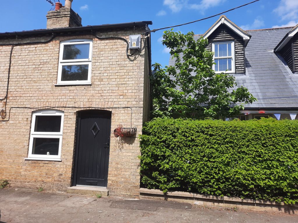2 bed end terrace house for sale in Rectory Lane, Somersham, Huntingdon
