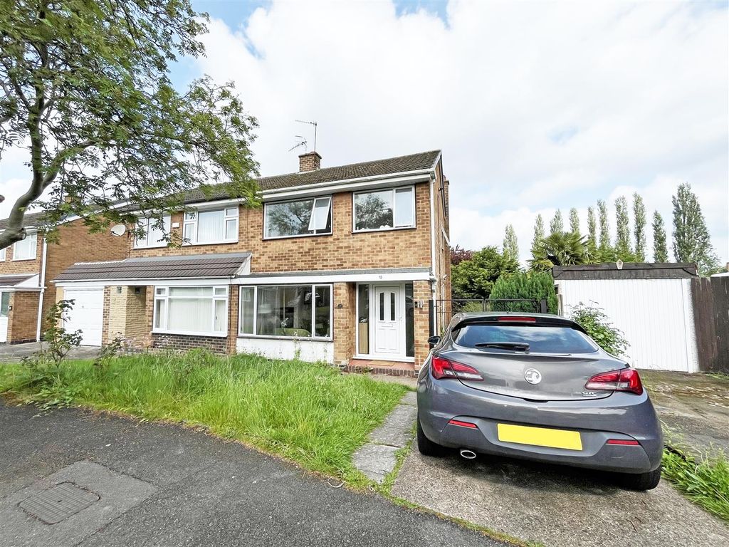 3 bed semidetached house to rent in Penarth Rise, Mapperley