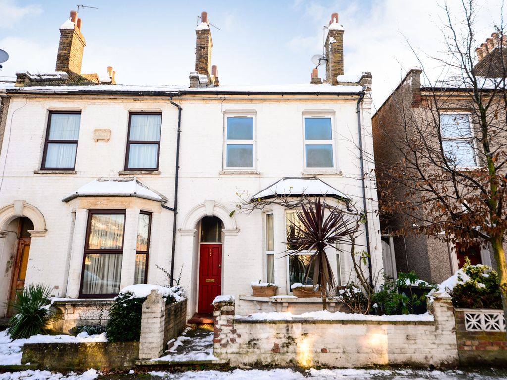 1 bed flat for sale in Thornhill Road, London E10 Zoopla