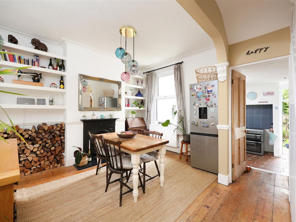 2 bed property for sale in Melbourne Road, Bristol BS7, £