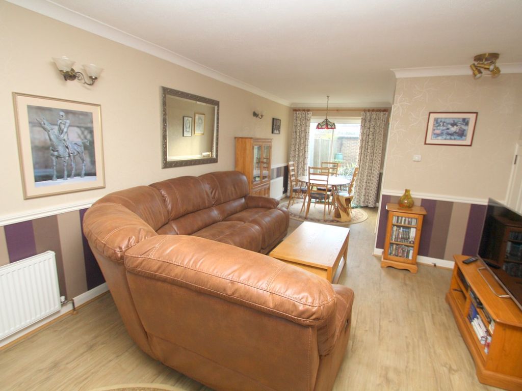 3 bed end terrace house for sale in Shaftesbury Crescent, StainesUpon