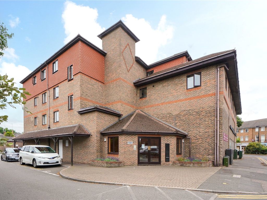 3 bed flat for sale in Holden Place, Freelands Road, Cobham, Surrey KT11 Zoopla