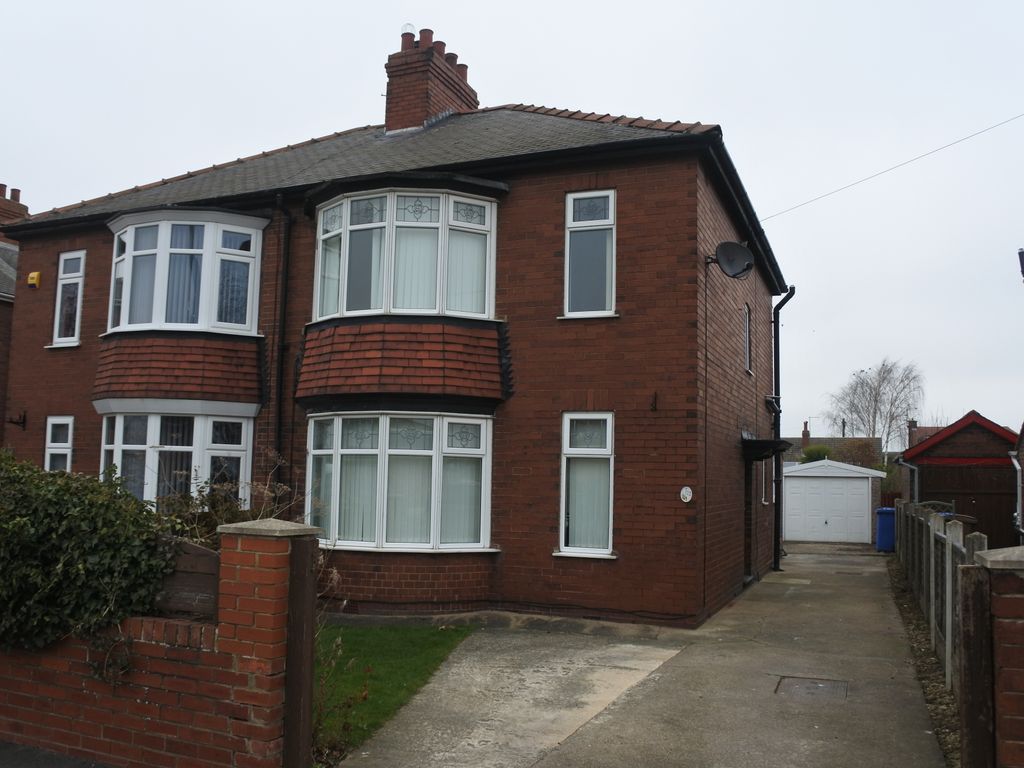 3 bed semidetached house to rent in Centenary Road, Goole, East