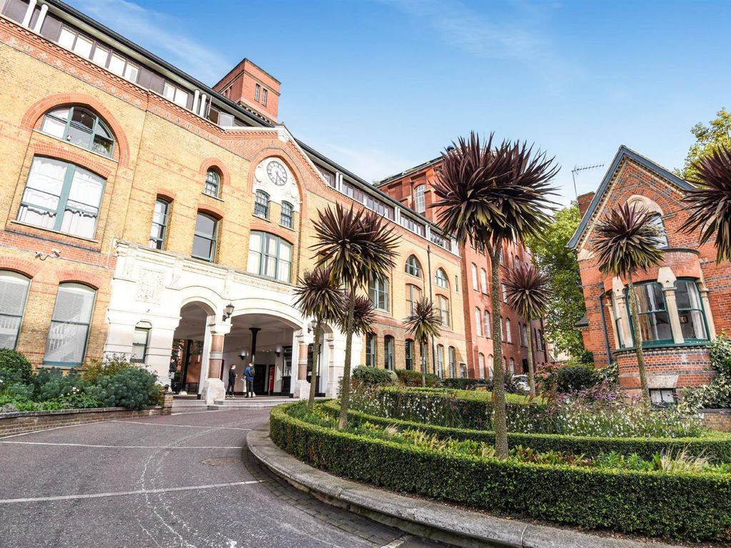 2 Bed Flat For Sale In Fairfield Road E3 Zoopla