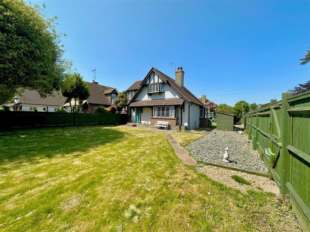 4 bed detached house for sale in Offington Drive, Worthing, West Sussex