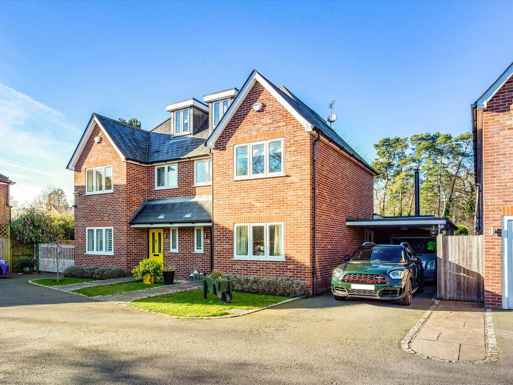 3 bed semidetached house for sale in New Road, Ascot, Berkshire SL5, £