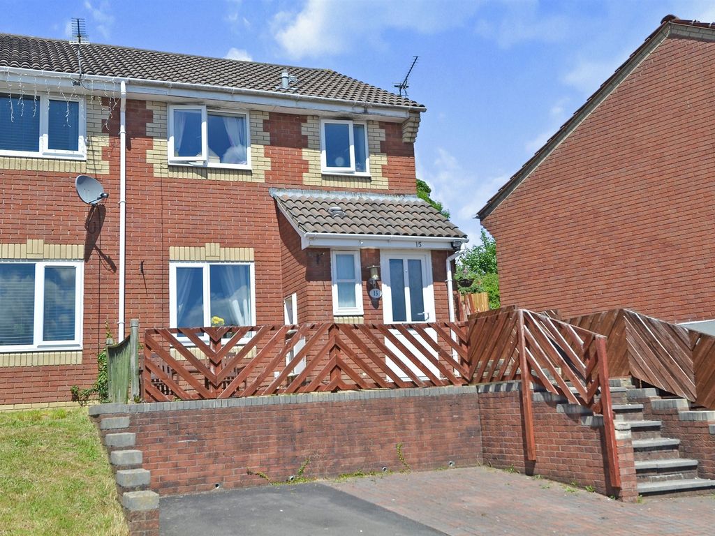 Y Cedrwydden, Blackwood NP12  