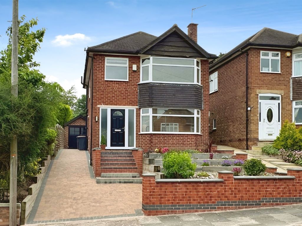 3 bed detached house for sale in Seven Oaks Crescent, Bramcote NG9, £