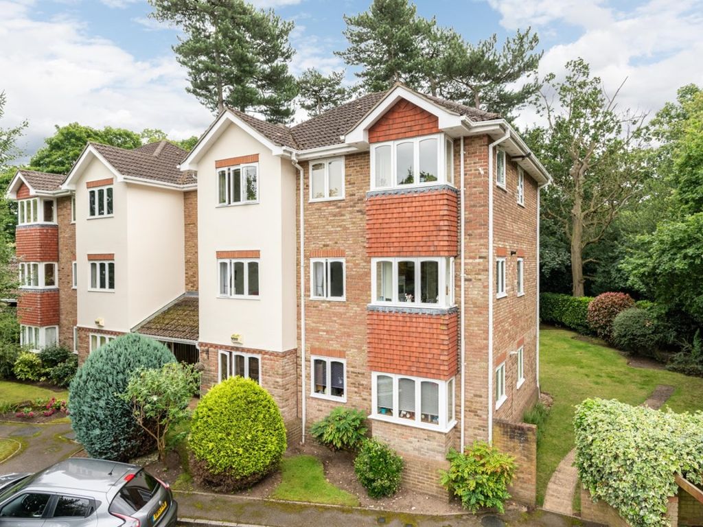 St Charles Court, St Charles Place, Weybridge KT13  