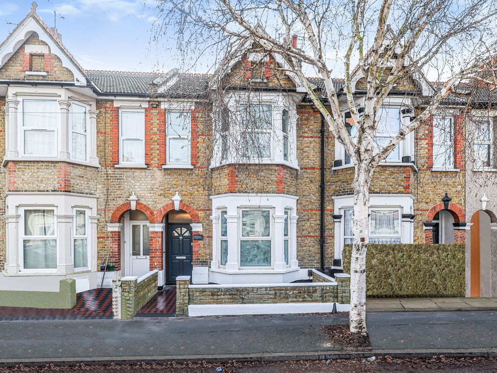 2 bed terraced house for sale in North Avenue, SouthendOnSea SS2 Zoopla
