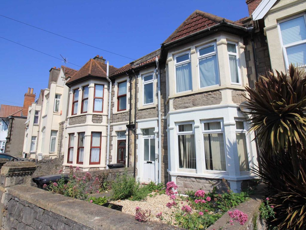 2 bed flat for sale in Locking Road, WestonSuperMare BS23 Zoopla