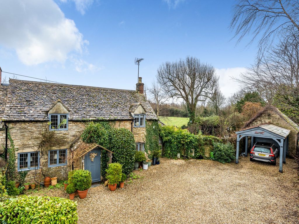 2 bed semidetached house for sale in Somerford Keynes, Cirencester