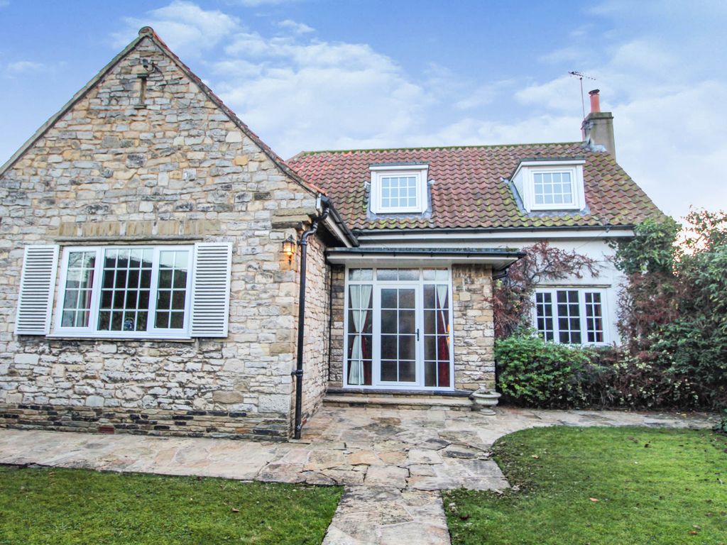 3 bed bungalow for sale in 1 New Lane, Sherburn In Elmet LS25 Zoopla