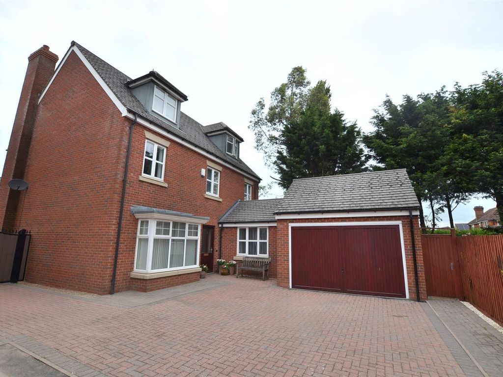 5 bed detached house for sale in 'waltham House' Windrush Close, Sileby