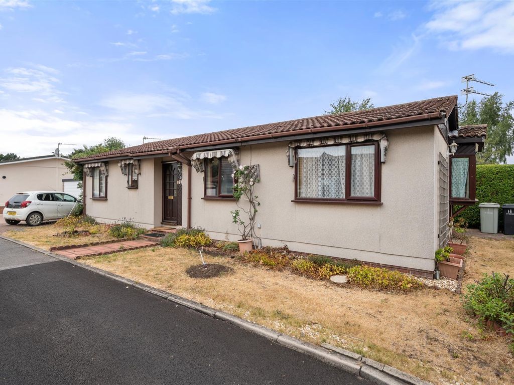 2 bed mobile/park home for sale in Grange Park, Woodhall Spa LN10 Zoopla