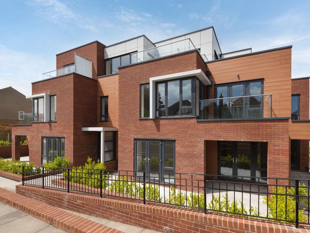 New home, 2 bed flat for sale in 91 Kingsgate Avenue, Broadstairs CT10