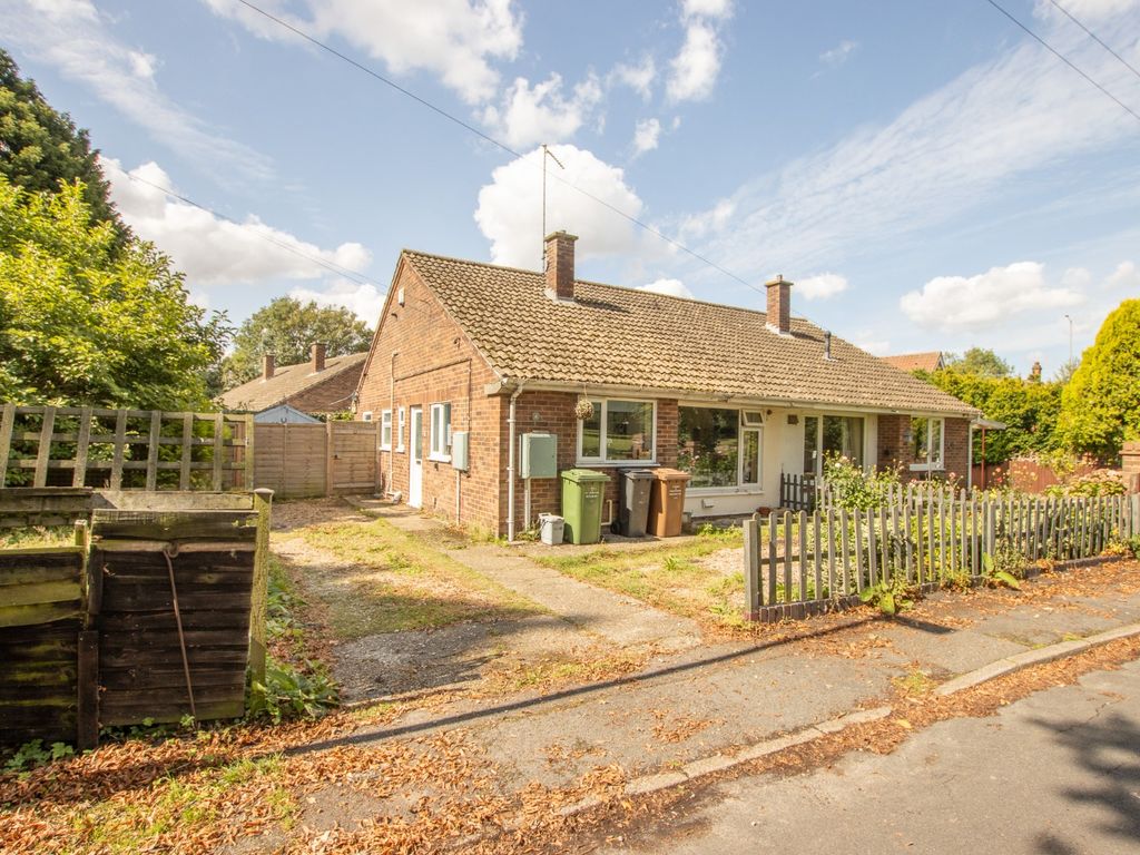 2 bed semidetached bungalow for sale in Gaywood Hall Drive, King's