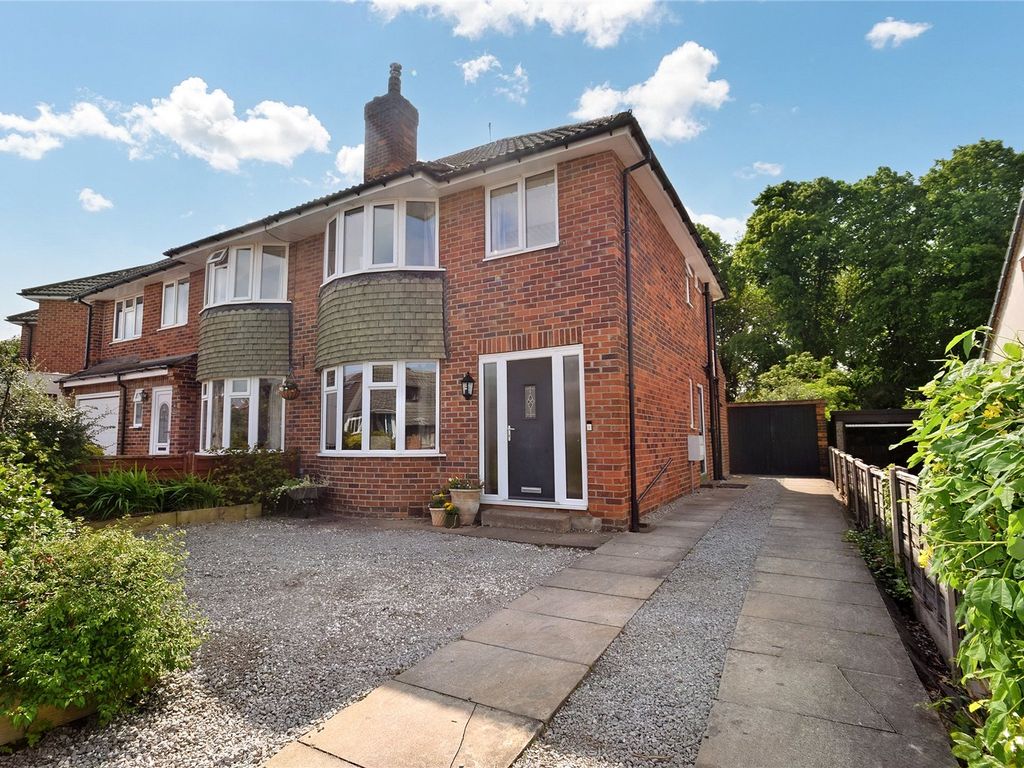 3 bed semidetached house for sale in Park Grove, Horbury, Wakefield