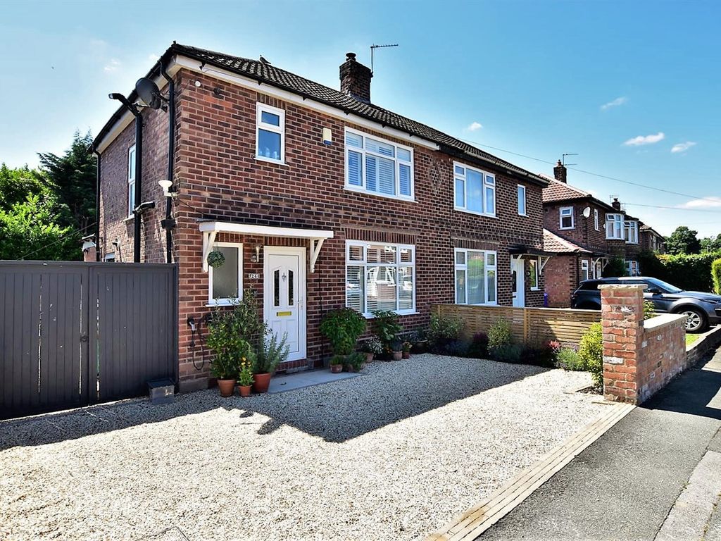 3 bed semidetached house for sale in Laneside Road, East Didsbury
