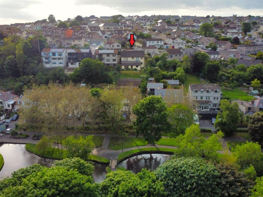 6 bed detached house for sale in Linden Crescent, Newquay TR7, £495,000