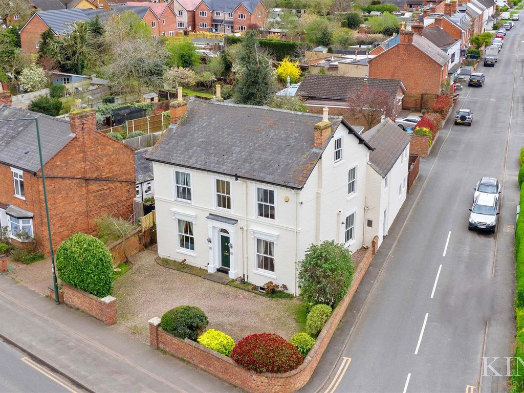 6 bed detached house for sale in Alcester Road, Studley B80 Zoopla