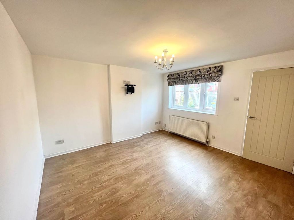 1 bed flat to rent in Sandford Court, Barnsley S70, £650 pcm Zoopla