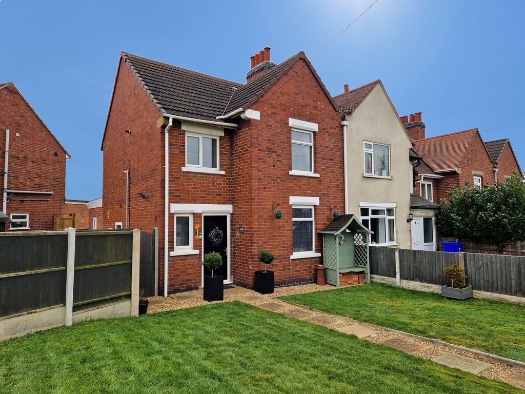 3 bed end terrace house for sale in Rosliston Road, Stapenhill, Burton